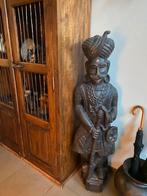 Houten Indische Maharaja, Ophalen