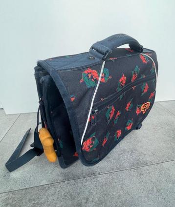 Boekentas Stones and Bones middelgroot met beren beschikbaar voor biedingen