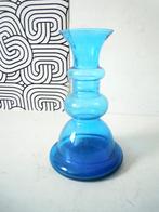 Moderne vaas in turquoise glas, Huis en Inrichting, Gebruikt, Blauw, Ophalen of Verzenden, Glas