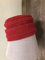 Rood/roest wollen hoedje/muts, Ophalen, Zo goed als nieuw, Muts