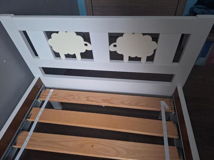 Lit enfant ikea, Enfants & Bébés, Chambre d'enfant | Lits, Utilisé, 140 à 160 cm, 70 à 85 cm, Sommier à lattes, Enlèvement