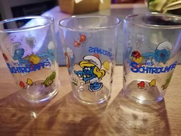 3 zeer mooie smurfen glaasjes  beschikbaar voor biedingen