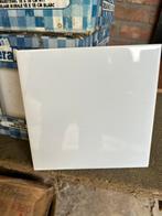 Partij nieuwe Tegeltjes 8 dozen van 44 st. 15x15cm