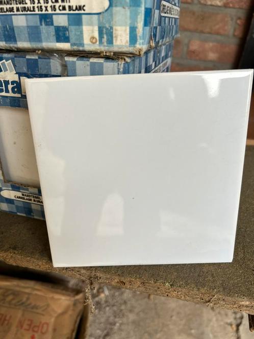 Partij nieuwe Tegeltjes 8 dozen van 44 st. 15x15cm, Doe-het-zelf en Bouw, Tegels, Ophalen