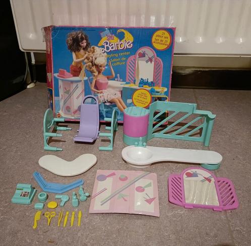 Barbie vintage schoonheidssalon  1988, Kinderen en Baby's, Speelgoed | Poppen, Gebruikt, Barbie, Ophalen of Verzenden