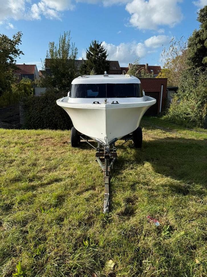 Bateau jeanneau à terminer, Watersport en Boten, Speedboten, Gebruikt, 3 tot 6 meter, Benzine, Minder dan 70 pk, Hout, Buitenboordmotor