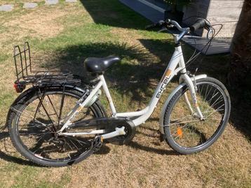 Meisjesfiets 24 inch beschikbaar voor biedingen