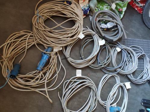 lot de câble 3g2.5 avec et sans prise (5g2.5 + tire fil +..., Doe-het-zelf en Bouw, Elektriciteit en Kabels, Gebruikt, Kabel of Snoer