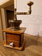 2 OUDE KOFFIEMOLEN, Antiquités & Art, Antiquités | Ustensiles de cuisine, Enlèvement ou Envoi