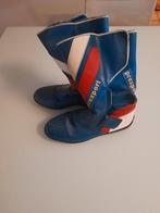Motor boots 43, Motoren, Ophalen