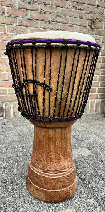 djembe disponible aux enchères