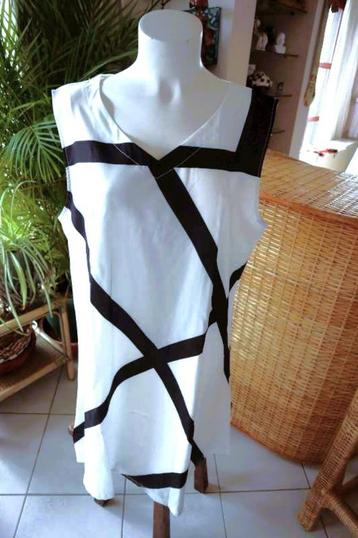 vintage dressing wit/zwart jurk beschikbaar voor biedingen