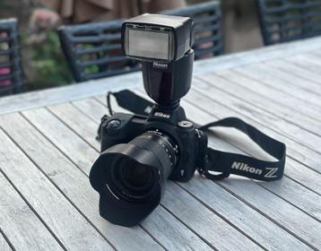 Nikon Z6 + NIKKOR Z 24-70mm f/4 S + Flits, Enlèvement, Comme neuf, Nikon