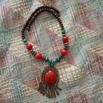 Collier ethnique rouge et turquoise, Bijoux, Sacs & Beauté, Enlèvement, Comme neuf, Rouge, Pierre ou Minéral