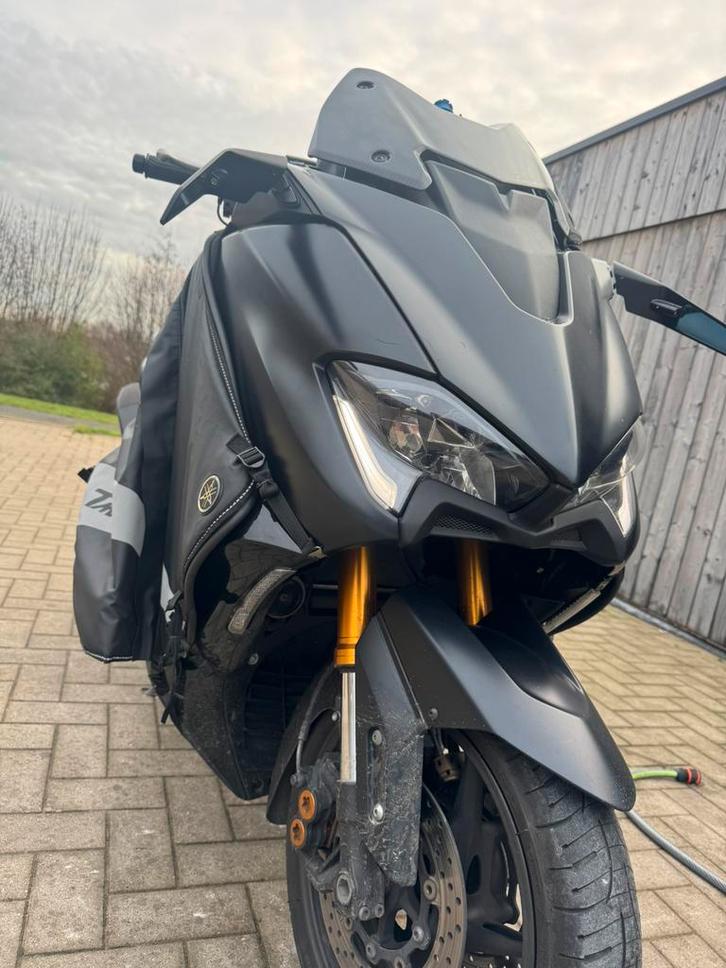 Tmax 560 tech max 2020 met 36.000 km, Vélos & Vélomoteurs, Scooters | Yamaha, Comme neuf, Enlèvement