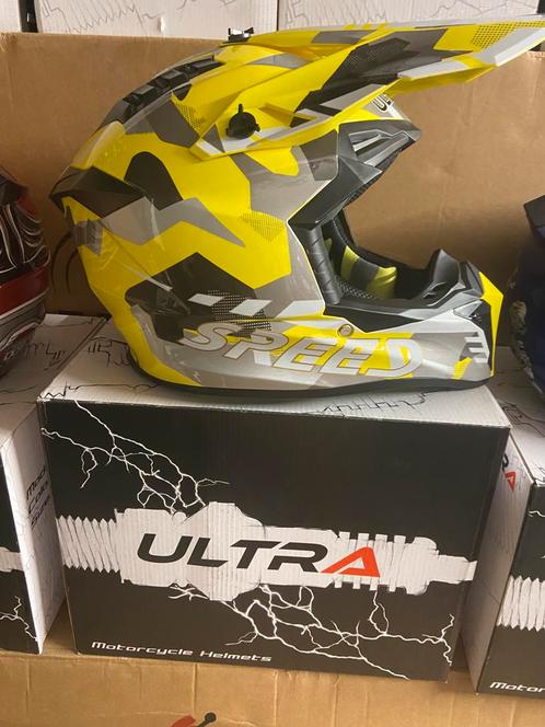 Stoere Helm Geel Kinderhelm voor Jongen/Meisje NIEUW, Motoren, Kleding | Motorhelmen, Dames, Heren, Kinderen, Nieuw met kaartje