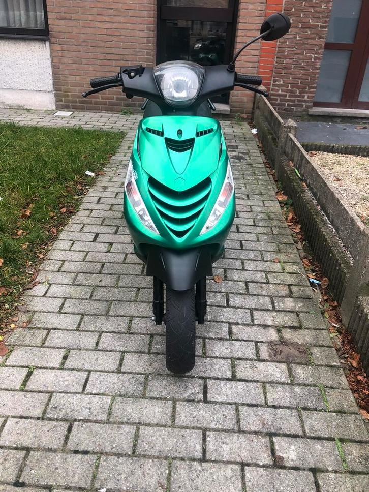 Piaggio zip 2t, Fietsen en Brommers, Scooters | Piaggio, Zip, Ophalen