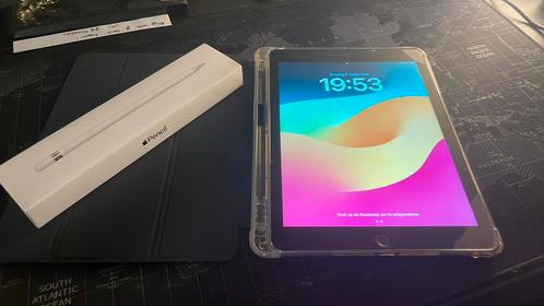 Ipad 6e gen. + apple pencil en hoes + screenp., Computers en Software, Apple iPads, Zo goed als nieuw, Apple iPad, Wi-Fi, 11 inch