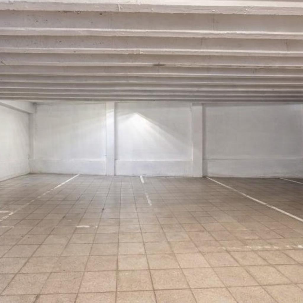 Ondergrondse autostaanplaats in Deinze centrum, Immo, Garages & Places de parking