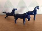 Drie kleine kobaltblauwe porseleinen paardjes, Ophalen of Verzenden, Zo goed als nieuw