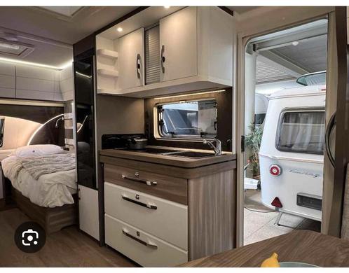 Hobby 495 ul excellent Edison 2022 ( vraagprijs 28000 euro), Caravans en Kamperen, Caravans, Particulier, tot en met 4, 1250 - 1500 kg