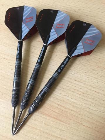 Target Raymond van Barneveld Echo 95% darts 23 gram, Enlèvement ou Envoi, Utilisé, Fléchettes