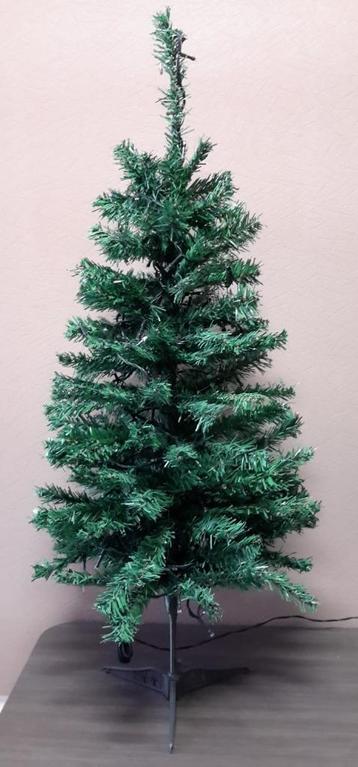 Kerstboom tafelmodel op staander 90cm ( NIEUW ) disponible aux enchères