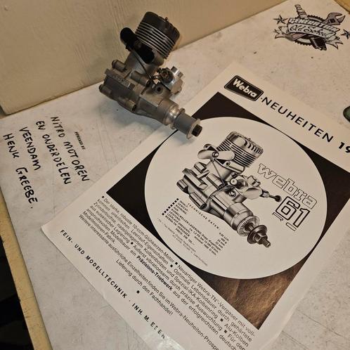 Webra 61 rc met originele reclame folder, Hobby en Vrije tijd, Modelbouw | Radiografisch | Vliegtuigen, Zo goed als nieuw, Nitro