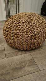 Gevlochten poef, Enlèvement