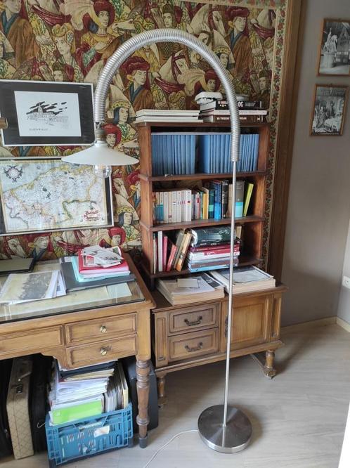 Mooie staanlamp met schoenmakerslampkap en spaarlamp in., Antiek en Kunst, Antiek | Verlichting, Ophalen of Verzenden