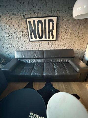 GERESERVEERD - Driezit in zwart leder, zeer mooie staat beschikbaar voor biedingen