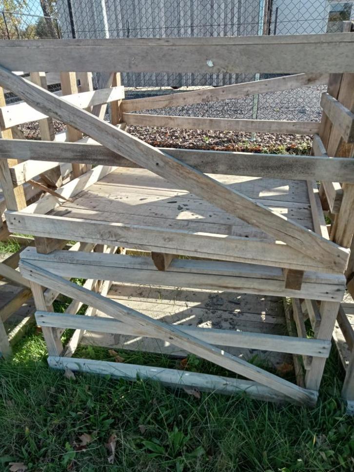 Houten kratten, bakken, Tuin en Terras, Palen, Balken en Planken, Zo goed als nieuw, Hardhout, Ophalen