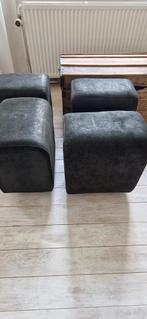 Pouf cabine salon magasin, Ophalen, Zo goed als nieuw