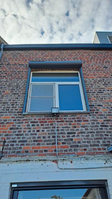 beige pvc raam dubbel glas beschikbaar voor biedingen