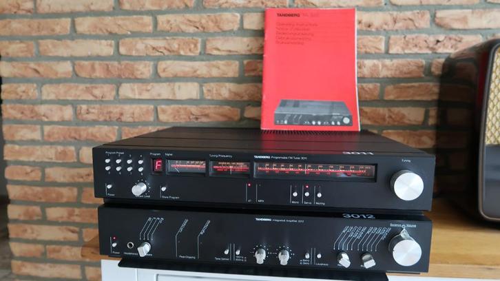 Tandberg 3012 versterker en 3011 Tuner, Audio, Tv en Foto, Versterkers en Ontvangers, Gebruikt, Stereo, 120 watt of meer, Overige merken
