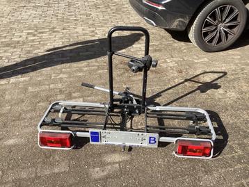 Dubbel fietsenrek beschikbaar voor biedingen