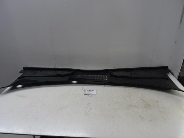 SIERLIJSTEN VOORRUIT A5 Sportback (F5A / F5F) (8W1819403), Auto-onderdelen, Carrosserie, Audi, Voor, Gebruikt