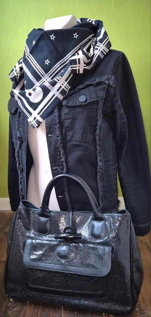 Longchamp le roseau leren tas in nieuwstaat, Handtassen en Accessoires, Tassen | Damestassen, Zo goed als nieuw, Ophalen of Verzenden