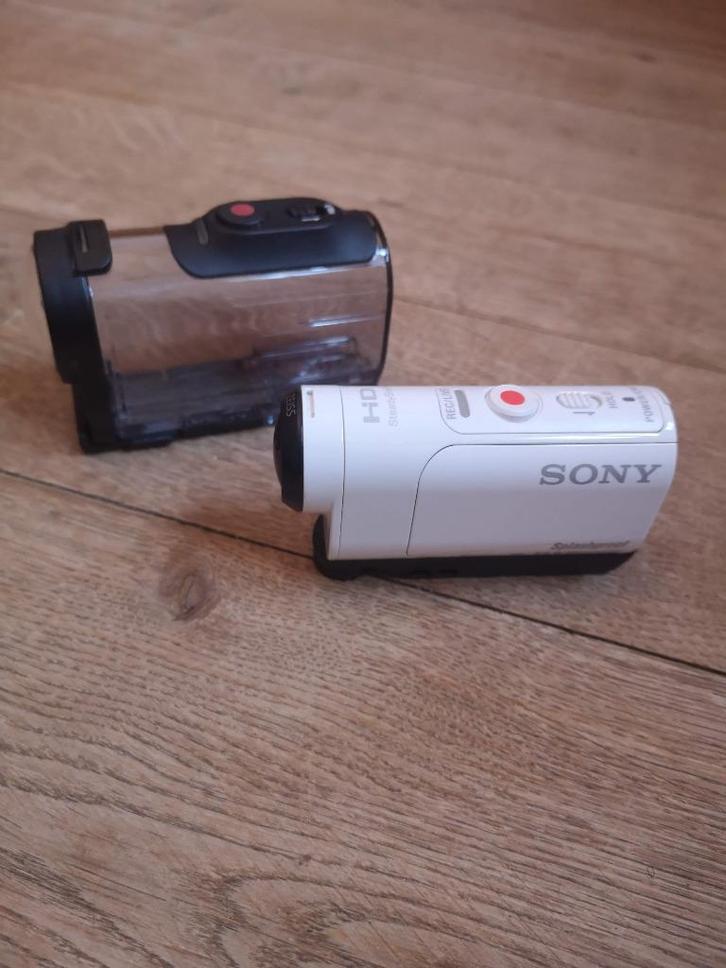 Action caméra Sony HDR-AZ1 + 2 batteries + Boitier étanche, Audio, Tv en Foto, Actiecamera's, Zo goed als nieuw, Sony, Ophalen