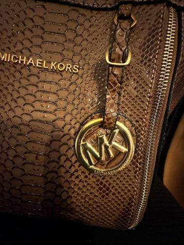 Michael kors disponible aux enchères