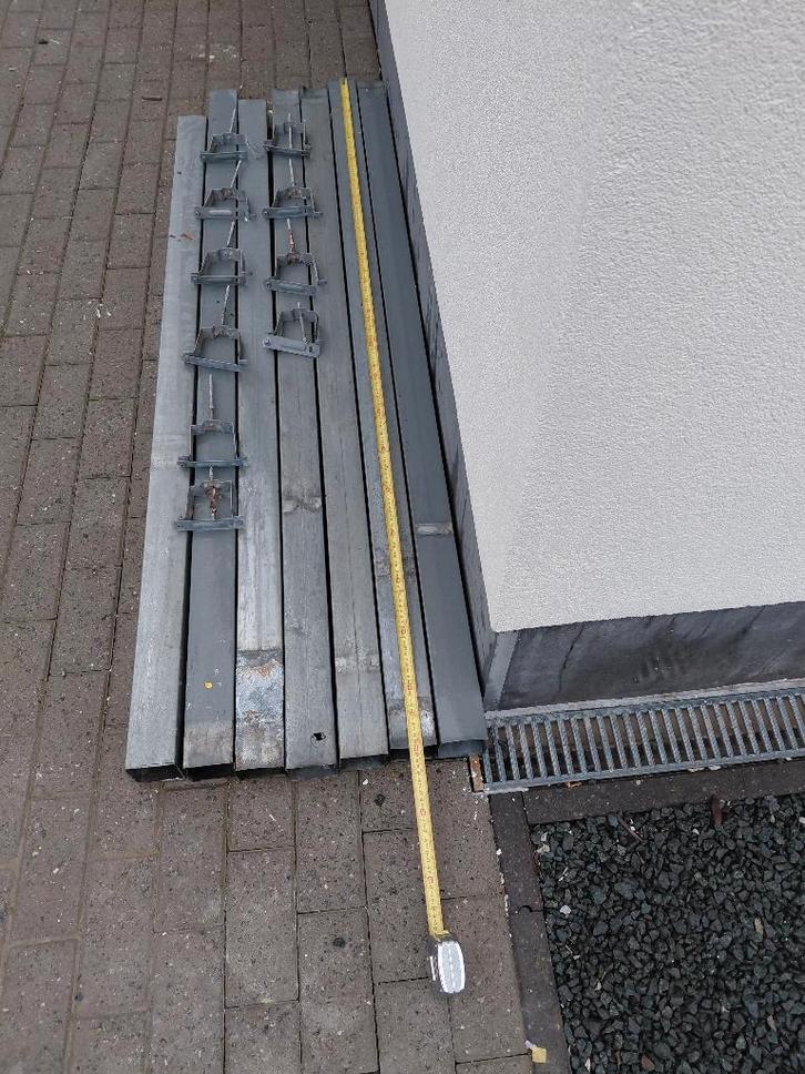 Dakgootafvoerpijpen vierkant (8 cm X 8 cm) + bevestigingen, Doe-het-zelf en Bouw, Buizen en Afvoer, Gebruikt, Rechte buis, Zink