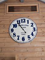 Grote geëmailleerde wandklok — Emaille du Nord (Frankrijk), Antiek en Kunst, Ophalen