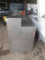 Petit comptoir sur roulettes, Ophalen