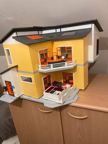 Nieuw playmobil huis met alle accessoires