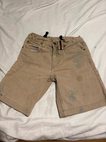 Chiro short  10 beschikbaar voor biedingen