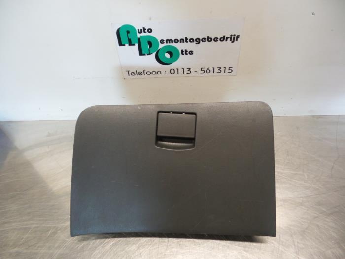 Boîte à gants d'un Chevrolet Spark, Autos : Pièces & Accessoires, Tableau de bord & Interrupteurs, Chevrolet, Utilisé, Enlèvement ou Envoi