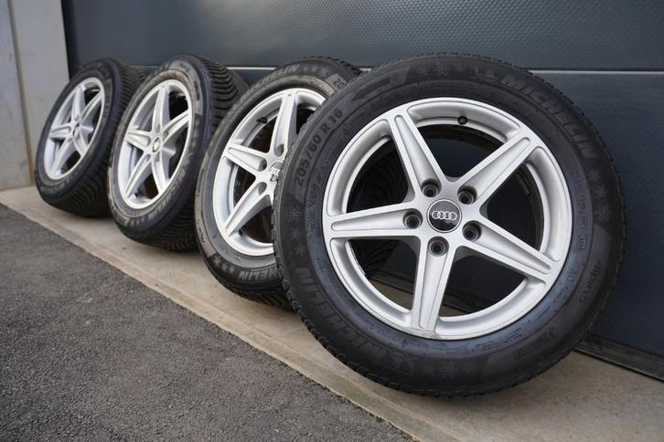 Kit hiver original pour AUDI A4 B9 (et autres), Auto-onderdelen, Banden en Velgen, Velg(en), Winterbanden, 16 inch, 205 mm, Personenwagen