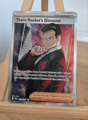 Team Rocket's Giovanni #225 beschikbaar voor biedingen