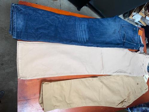 Liquidation Totale Magasin ! Destockage Massif de Jeans P, Vêtements | Hommes, Pantalons, Neuf, Autres tailles, Enlèvement