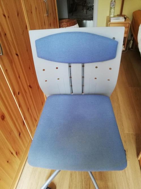 Chaise de bureau luppio  bleu Ikea, Maison & Meubles, Chaises de bureau, Utilisé, Chaise de bureau, Bleu, Ergonomique, Enlèvement